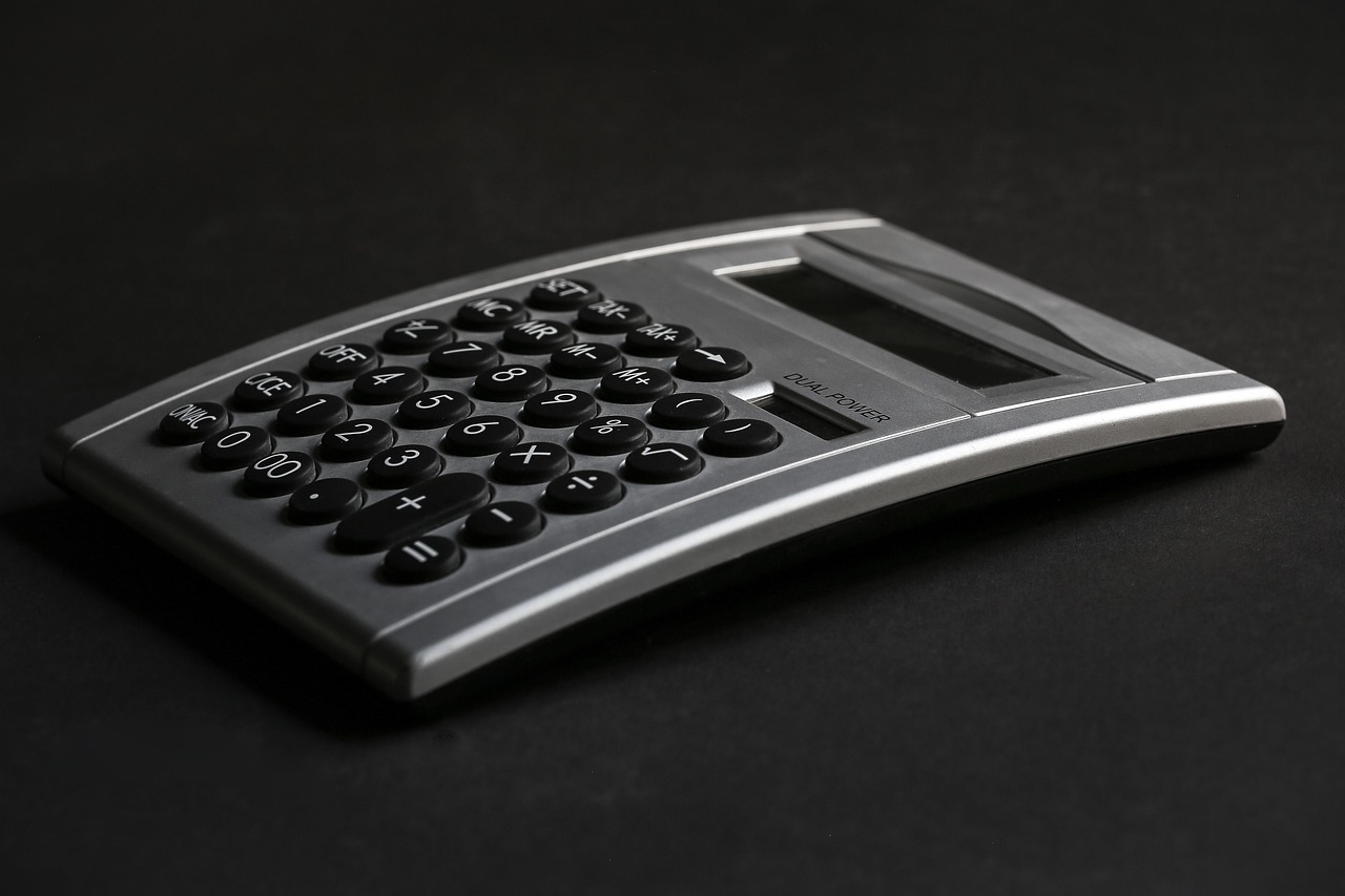 calculate, computer, calculator, calculation, how to calculate, calculating machine, mathematics, keys, keyboard